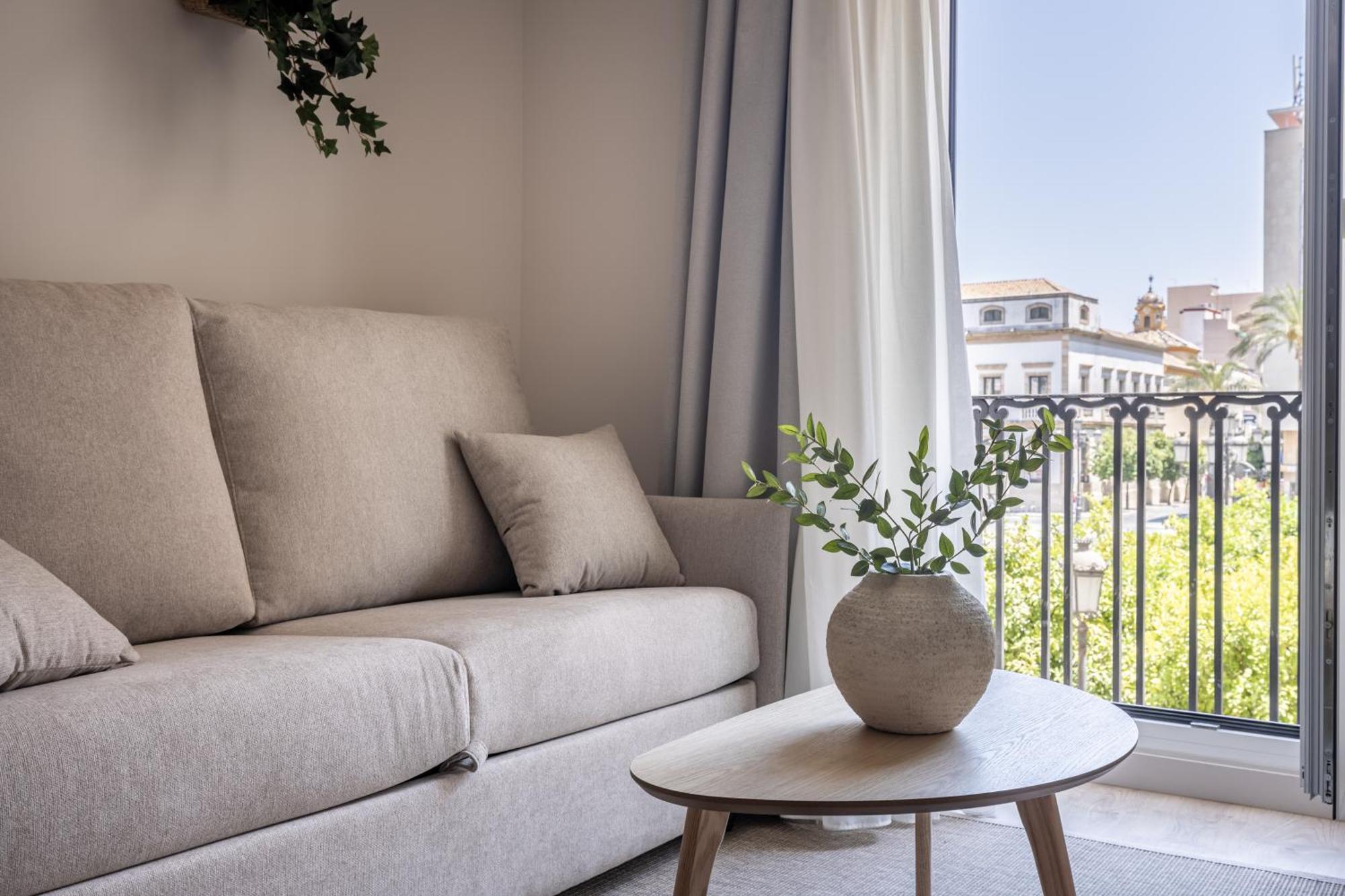 Libere Cordoba Tendillas Room photo