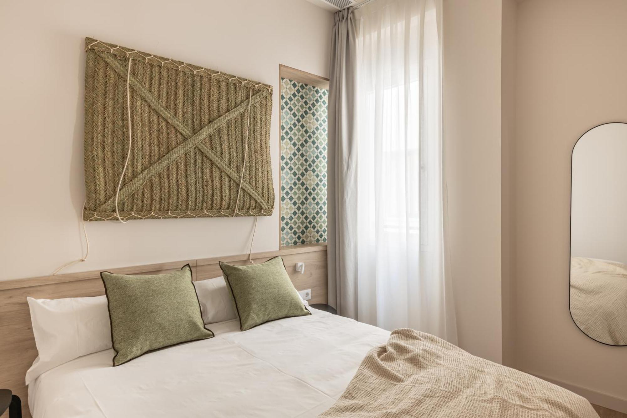 Libere Cordoba Tendillas Room photo